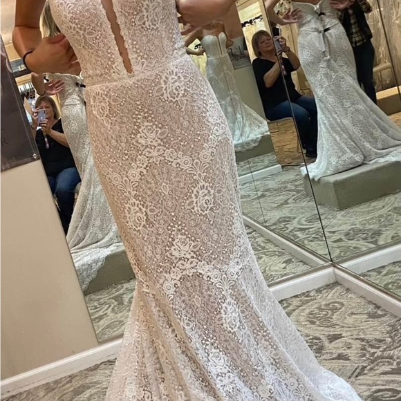 Wedding Dress - Picture 3 of 3